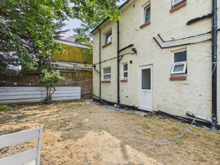 1 bedroom Flat for sale in Hewett Rd, North End, Portsmouth, PO2