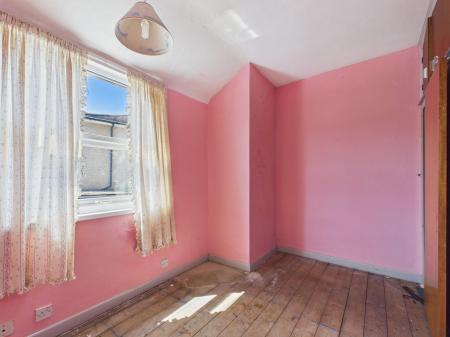 4 bedroom Semi-detached house for sale in Hampshire Street, Fratton, Portsmouth, PO1