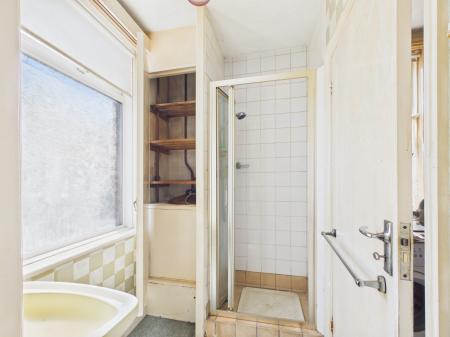 4 bedroom Semi-detached house for sale in Hampshire Street, Fratton, Portsmouth, PO1