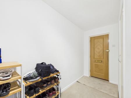2 bedroom Flat for sale in Solent Road, Drayton, Portsmouth, PO6