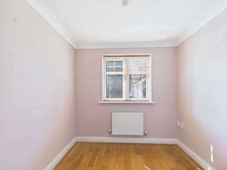 4 bedroom Town house to let in Oakdene Road, Southsea, PO4