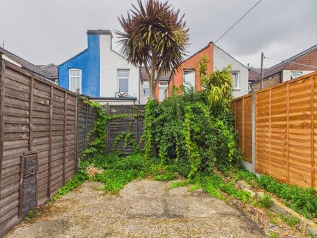 2 bedroom Terraced House to let in Liverpool Road, Fratton, Portsmouth, PO1