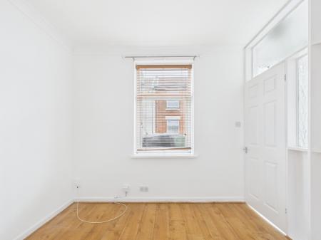 2 bedroom Terraced House to let in Liverpool Road, Fratton, Portsmouth, PO1