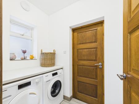 4 bedroom Detached house for sale in Brecon Avenue, Drayton, Portsmouth, PO6