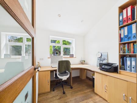 4 bedroom Detached house for sale in Brecon Avenue, Drayton, Portsmouth, PO6