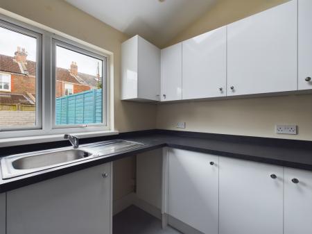3 bedroom Terraced House to let in Bramshott Road, Southsea, PO4