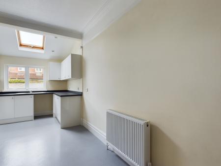 3 bedroom Terraced House to let in Bramshott Road, Southsea, PO4