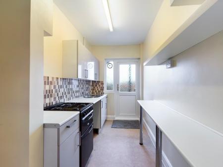 2 bedroom Flat to let in London Road, Portsmouth, PO2