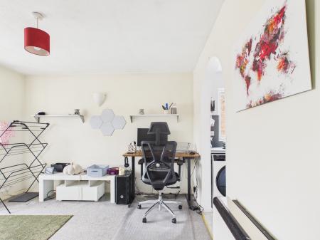 1 bedroom Flat to let in Tor Close, Waterlooville, PO7