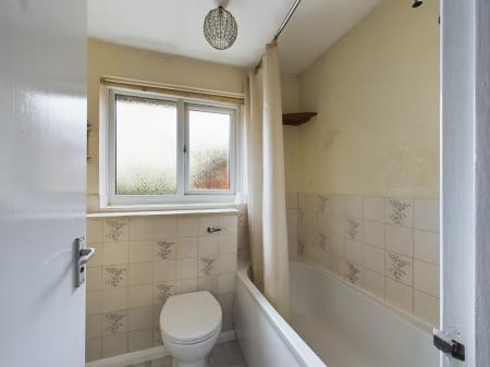 1 bedroom Flat to let in Honeywood Close, Hilsea, Portsmouth, PO3