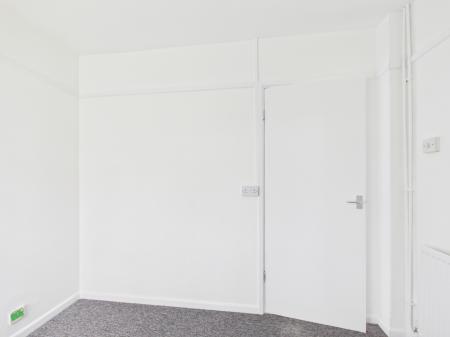 2 bedroom Flat to let in Gordon Road, Fareham, PO16