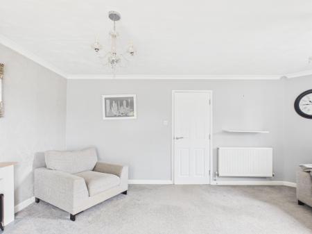 5 bedroom Detached house to let in Northfield Close, Waterlooville, PO8