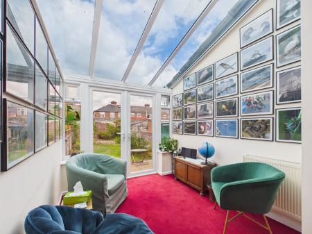 5 bedroom End of terrace house for sale in Chatsworth Avenue, Cosham, Portsmouth, PO6