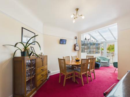 5 bedroom End of terrace house for sale in Chatsworth Avenue, Cosham, Portsmouth, PO6