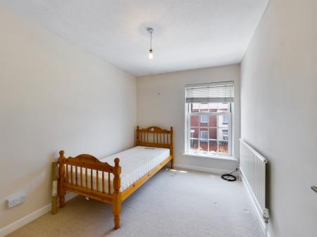 2 bedroom Coach House to let in Green Road, Southsea, PO5