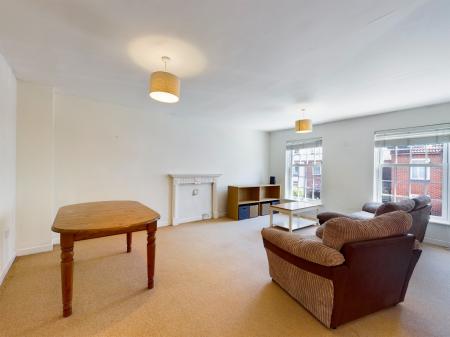 2 bedroom Coach House to let in Green Road, Southsea, PO5