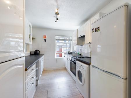 2 bedroom Coach House to let in Green Road, Southsea, PO5