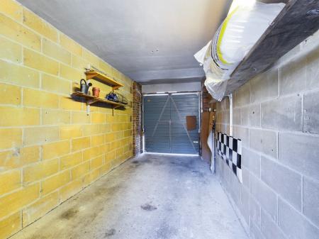2 bedroom Coach House to let in Green Road, Southsea, PO5