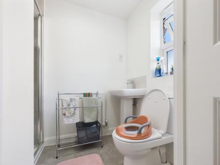 3 bedroom Semi-detached house to let in St.Agnes Close, Bedhampton, Havant, PO9