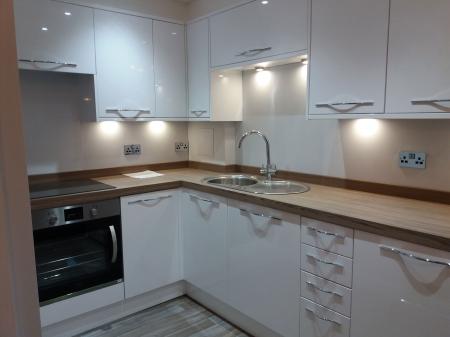 1 bedroom Flat to let in Forest Grove House, London Road, Cowplain, Waterlooville PO8