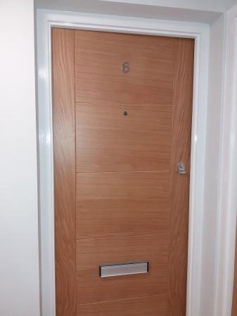 1 bedroom Flat to let in Forest Grove House, London Road, Cowplain, Waterlooville PO8