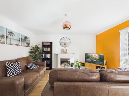 1 bedroom Flat for sale in Regal Close, Cosham, Portsmouth, PO6