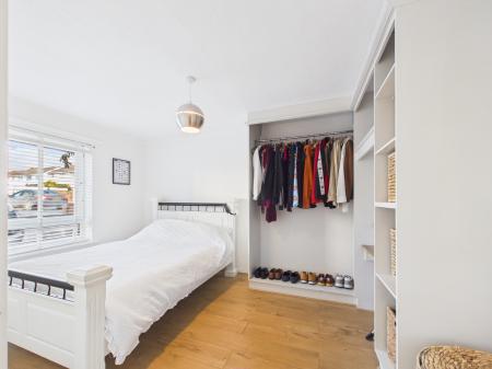 1 bedroom Flat for sale in Regal Close, Cosham, Portsmouth, PO6