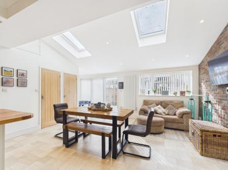 4 bedroom Terraced House for sale in Gofton Avenue, Drayton, Portsmouth, PO6