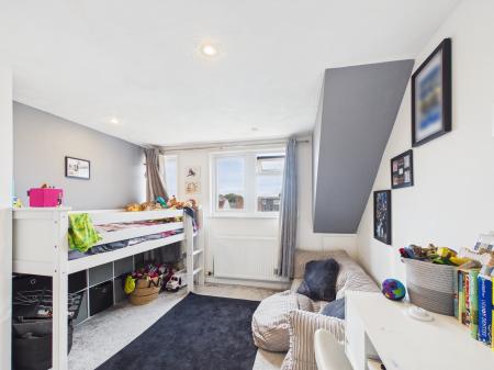 4 bedroom Terraced House for sale in Gofton Avenue, Drayton, Portsmouth, PO6