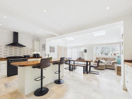 4 bedroom Terraced House for sale in Gofton Avenue, Drayton, Portsmouth, PO6