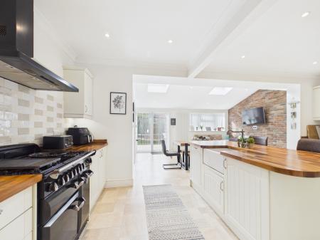 4 bedroom Terraced House for sale in Gofton Avenue, Drayton, Portsmouth, PO6
