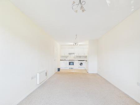 2 bedroom Flat to let in The Fairways, Farlington, Portsmouth, PO6