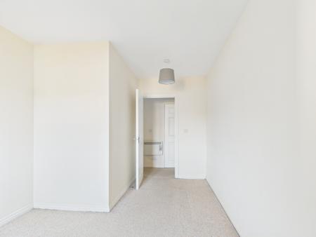 2 bedroom Flat to let in The Fairways, Farlington, Portsmouth, PO6