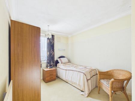 3 bedroom End of terrace house for sale in Hawthorn Crescent, Cosham, Portsmouth, PO6