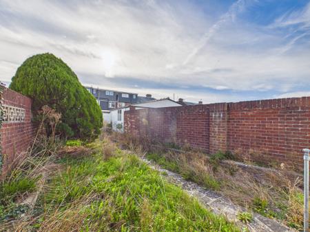 3 bedroom End of terrace house for sale in Hawthorn Crescent, Cosham, Portsmouth, PO6