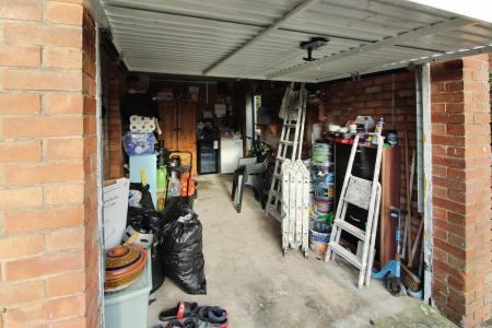 3 bedroom Semi-detached house for sale in Nine Elms, Fulwood, PR2