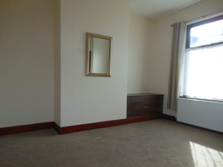 2 bedroom Terraced House to let in New Hall Lane, Preston, PR1