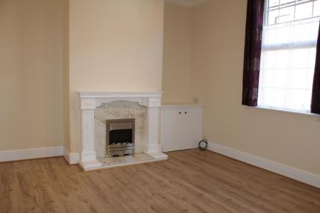 2 bedroom Terraced House to let in Moor Hall Street, Preston, PR1