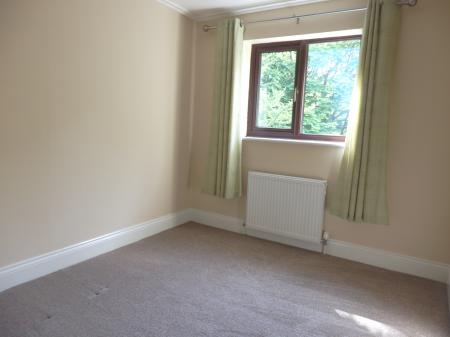 2 bedroom Semi-detached house to let in The Heathers, Clayton-le-Woods, PR5