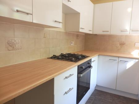 2 bedroom Semi-detached house to let in The Heathers, Clayton-le-Woods, PR5