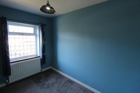 4 bedroom Semi-detached house to let in Parkthorne, Lea, PR2