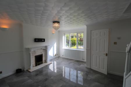 3 bedroom Semi-detached house to let in Peach Tree Close, Fulwood, PR2