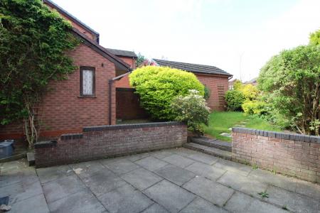 3 bedroom Semi-detached house to let in Peach Tree Close, Fulwood, PR2