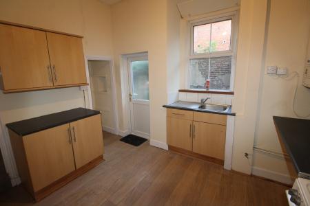 3 bedroom Terraced House to let in Kenmure Place, Preston, PR1