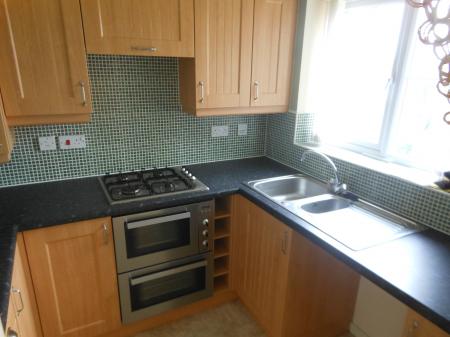 2 bedroom Flat to let in Royal Drive, Fulwood, PR2