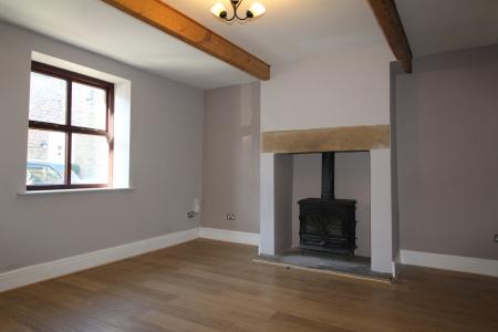 2 bedroom Terraced House to let in West View Place, Blackburn, BB2