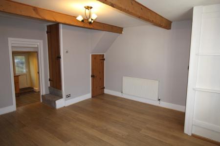 2 bedroom Terraced House to let in West View Place, Blackburn, BB2