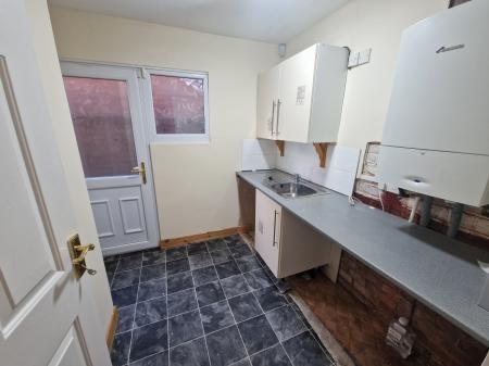 5 bedroom Detached house to let in Churchfield, Fulwood, PR2