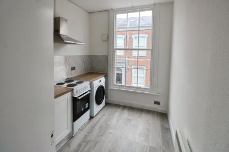 1 bedroom Flat to let in Latham Street, Preston, PR1