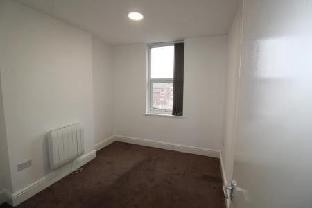 2 bedroom Flat to let in Fishergate Hill, Preston, PR1